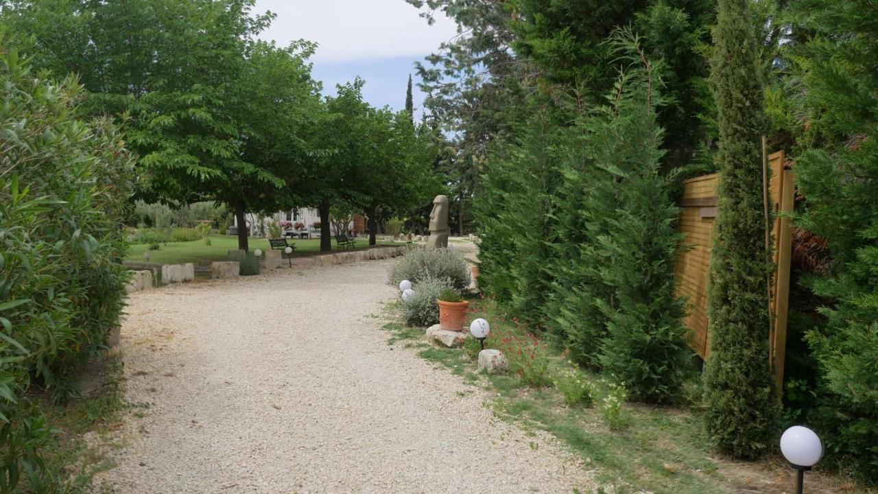 Апартаменти Mas Maurane - Les Lavandes Aux Portes D'Arles Тараскон Екстер'єр фото